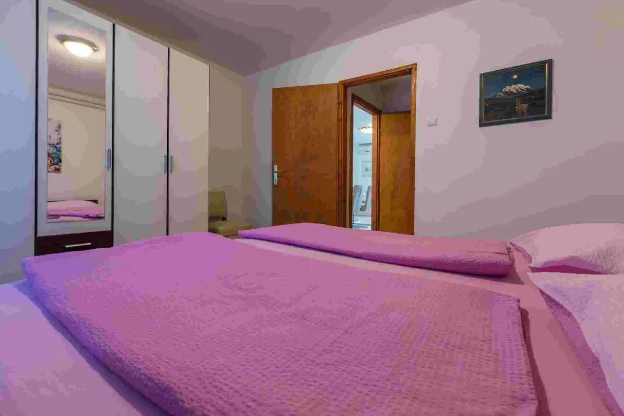 Apartment In Crikvenica 39351
